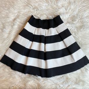 Xhilaration Black and White A-Line Skirt